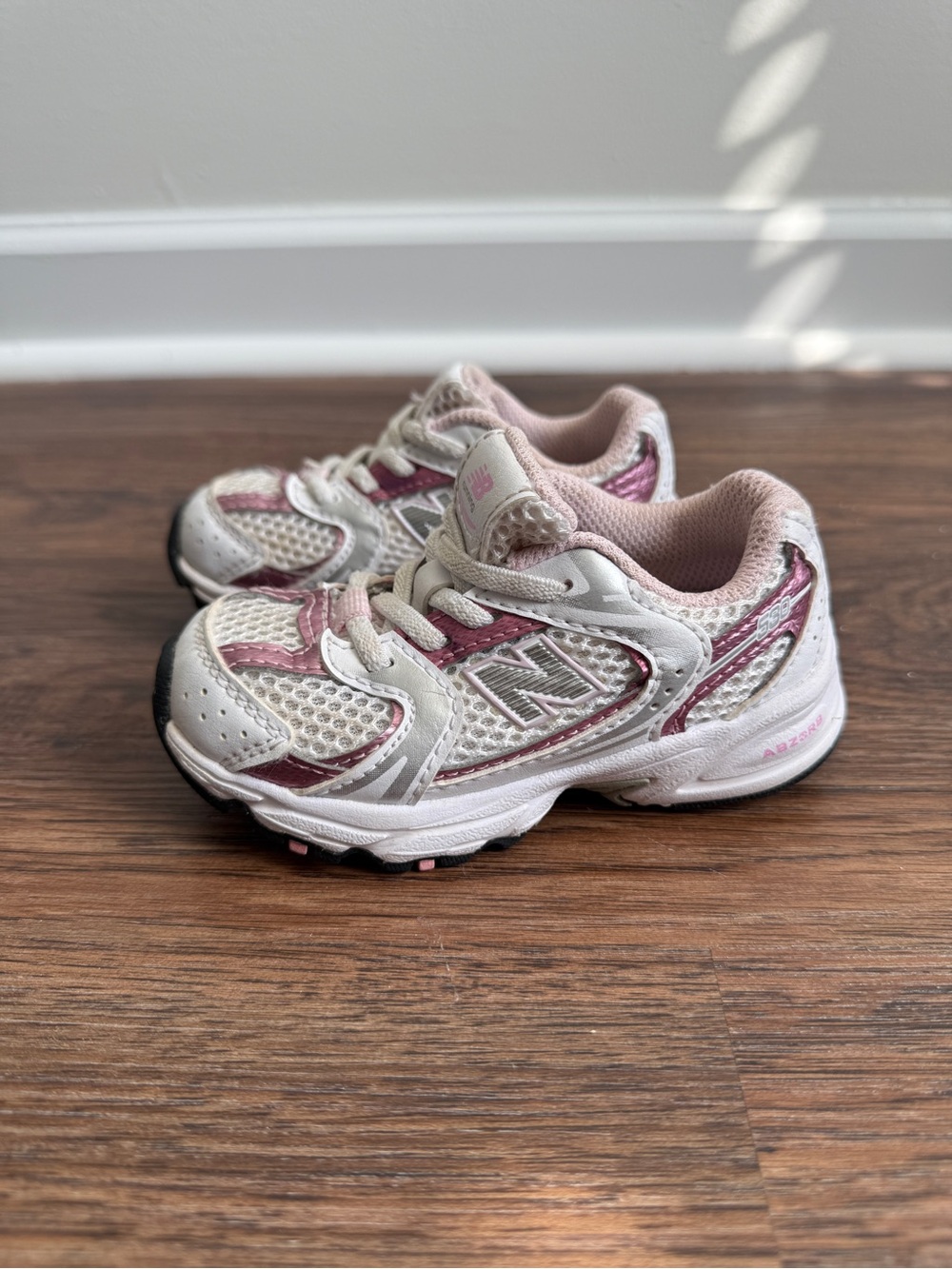 New Balance 530 Pink White Sneakers Running Shoes Size 6c toddler girl child